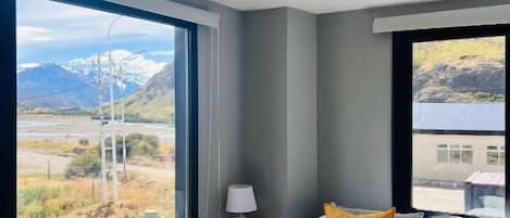 In-room safe, blackout drapes, free WiFi
