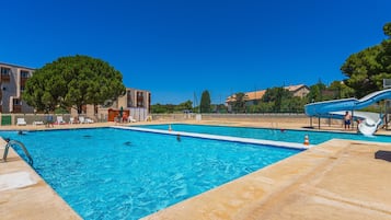 Apartment | Pool | Outdoor pool