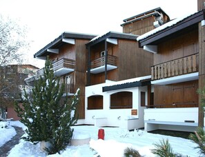 Apartment | Exterior - Apartment by the Slopes in Les Deux Alpes (Les Deux Alpes)