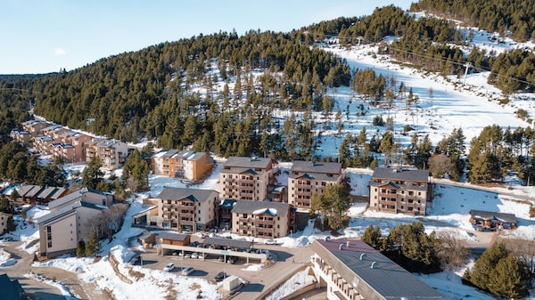 Alpine Hideaway In Les Angles - Les Angles