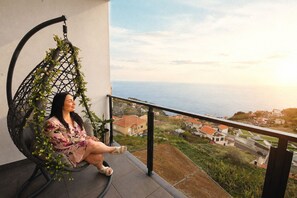 Terrace/patio - Horizon Pearl Madeira Stunning and memorable view of the sea horizon (Ponta do Sol)