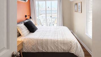 Desk, iron/ironing board, travel crib, WiFi