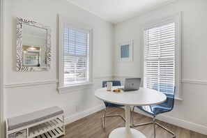 Dining - Paradise Pool Cottage House, Delray Beach (Delray Beach)