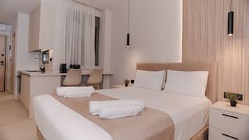 First Floor Double Studio | Private kitchen | Oven, stovetop, espresso maker, coffee/tea maker