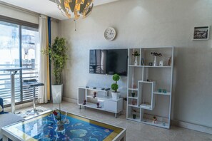 Interior - Modern • Fiber Optic • View • Casa Voyageurs • Parking • Bright (Casablanca)