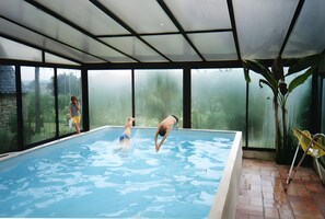 Pool - Gîte Maridou - Shared Pool, Wi-Fi, and Air Conditioning in Peyrignac, Périgord (Peyrignac)