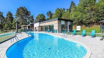 Chalet | Kolam renang | Kolam renang indoor dan kolam renang outdoor