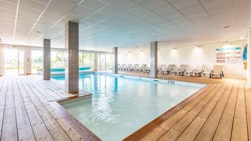 Apartment | Pool | Indoor pool, outdoor pool