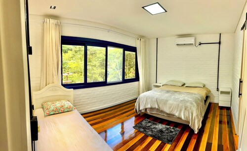 Dona Bela Farm – Forest view and barbecue area