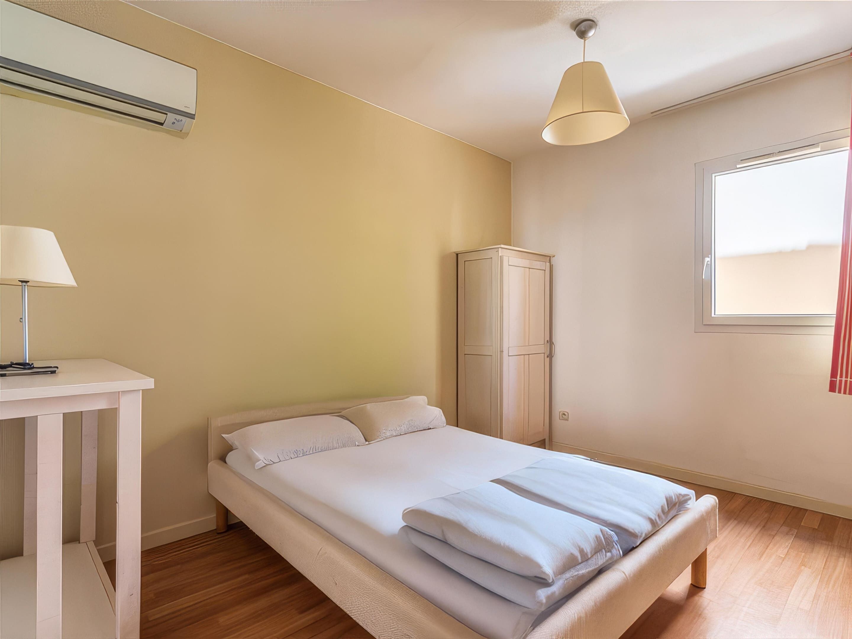 Căn hộ | 1 phòng ngủ, bộ trải giường 