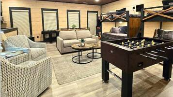Suite | 6 kamar tidur dan internet