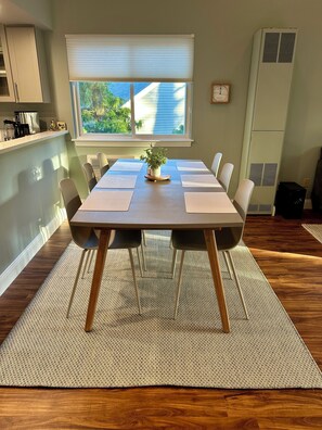 Dining - Rare 3-bedroom 2.5 bath in Ocean Edge - close to rail trail (Brewster)