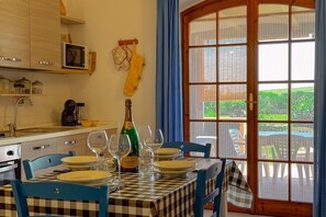 Dining - Relax Oasis at Le Tonnare – Between Sea & Nature (Stintino)