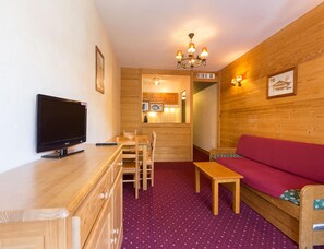 Apartment | Living room - Alpine Studio With Balcony (Les Deux Alpes)
