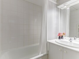 House | Bathroom