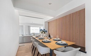 Dining - Doucemer - spacious family stay near the beach, town centre and Silt Middelkerke (Middelkerke)