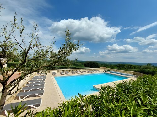 Gite Le Micocoulier La Fontinelle – Modern Holiday Home in Peaceful Ardèche Nature