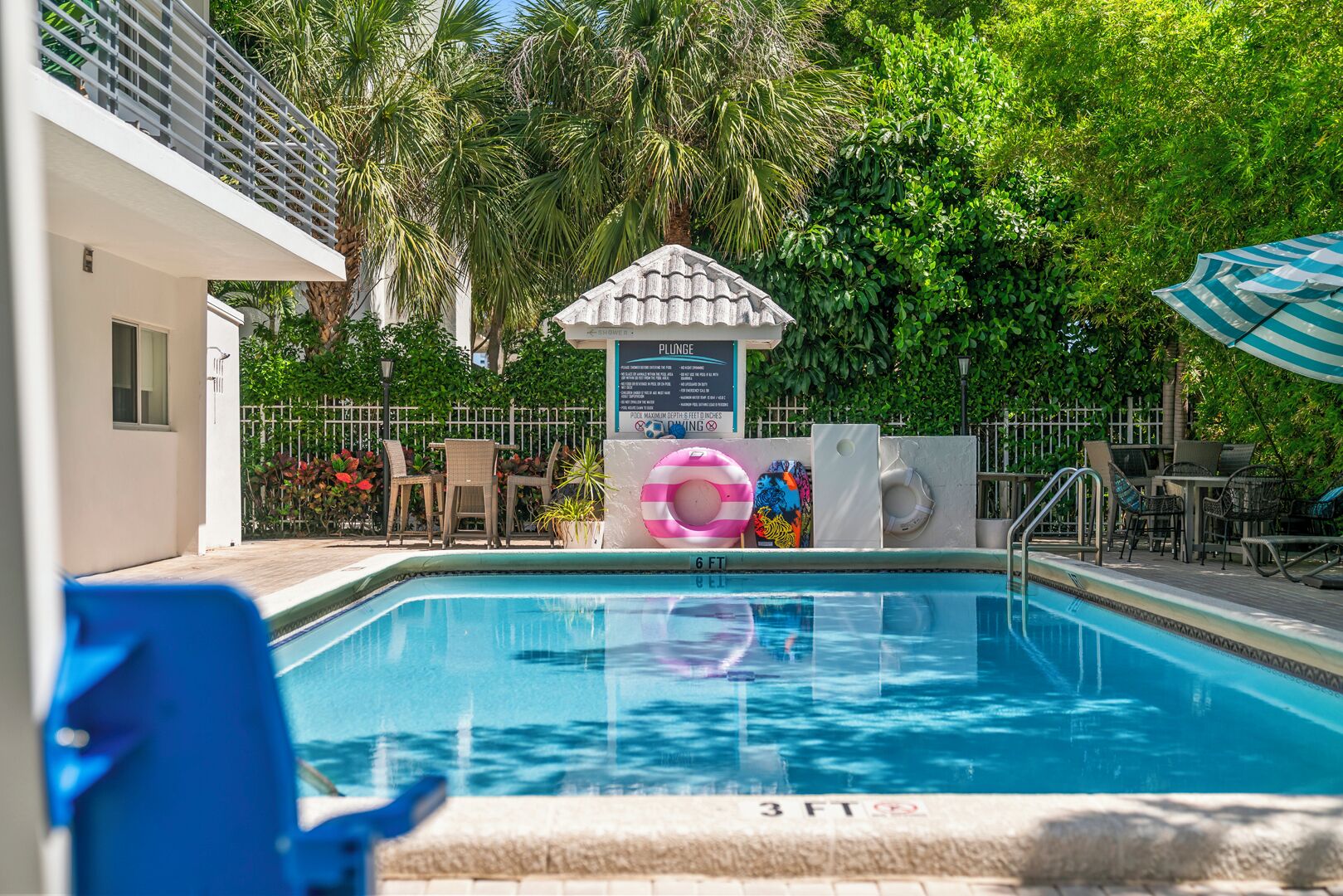 Outdoor pool, a heated pool