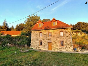 Exterior - Twin houses on the Plateau de Millevaches (Croze)