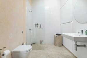 Shower - Designer house with sea view on Odden (Sjællands Odde)