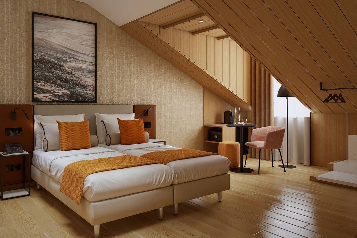 In-room safe, desk, soundproofing, free WiFi