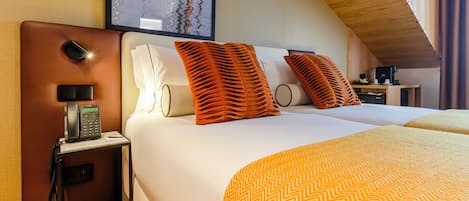 Double or Twin Room (Mansard) | In-room safe, desk, soundproofing, WiFi (free)