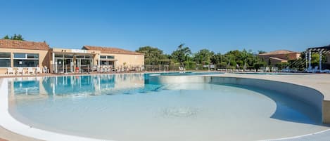 House | Pool | Outdoor pool, a heated pool