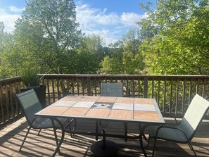 Outdoor dining - Shanahan Ridge Gem, Trails Right Outside Your Door (Boulder)