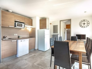 Apartment | Private kitchen - Family Apartment Near Ski-slope, Mini Market (Gresse-en-Vercors)