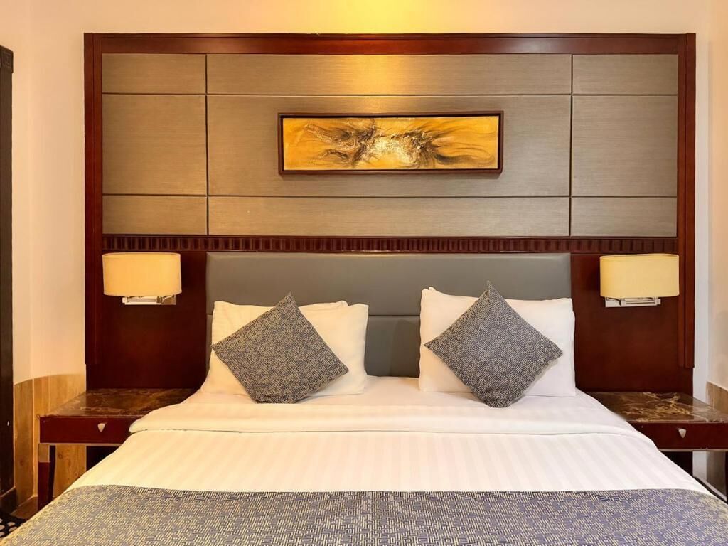 In-room safe, free WiFi