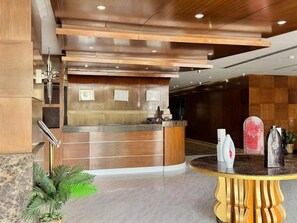 Lobby - Quiet Rooms 12   (Riyadh)