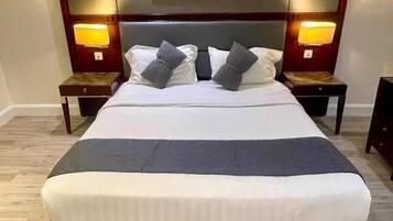 Deluxe Double Room | In-room safe, free WiFi