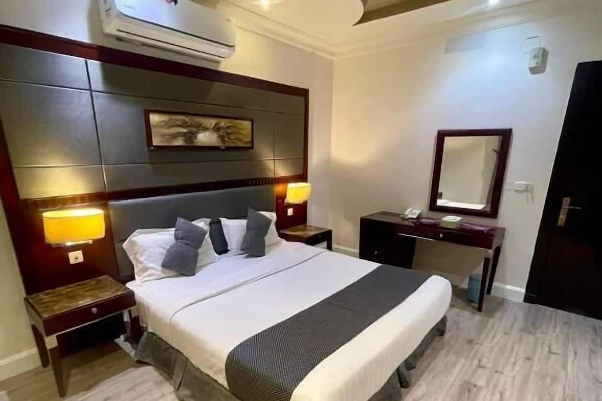Chambre Double Deluxe | Coffres-forts dans les chambres, Wi-Fi gratuit
