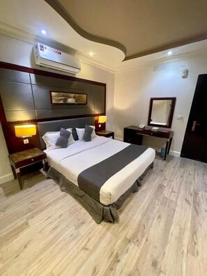 Deluxe Double Room | In-room safe, free WiFi - Quiet Rooms 12   (Riyadh)