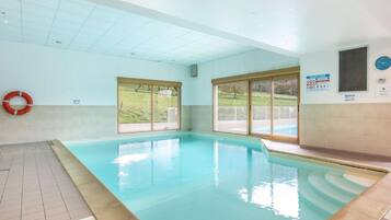 Apartment | Pool | Indoor pool, outdoor pool