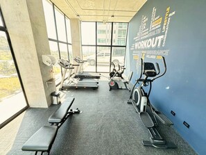 Fitness facility - Big & Modern Apartment with Great Amenities: Children’s Playroom, Pool & Gym! (Nuevo Cuscatlan)