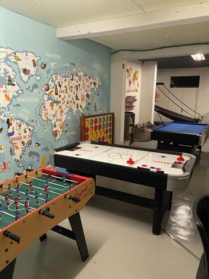 Games room - Kids’ Heaven Estate near Saint-Tropez & Verdon (Lorgues)