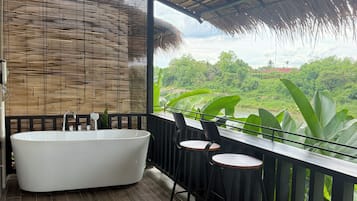 Badewanne und Dusche (separat), Komfortbadewanne, Regendusche