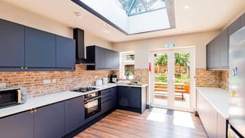 House | 6 bedrooms