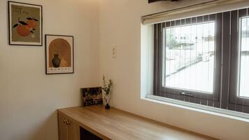 Studio Confort, vue ville | Intérieur