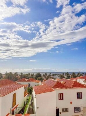 Exterior - Apartment in Playa de las Americas - Swimming pool, garden and excellent location (Arona)