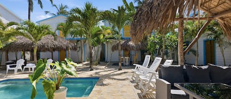 Piscine extérieure, piscine chauffée
