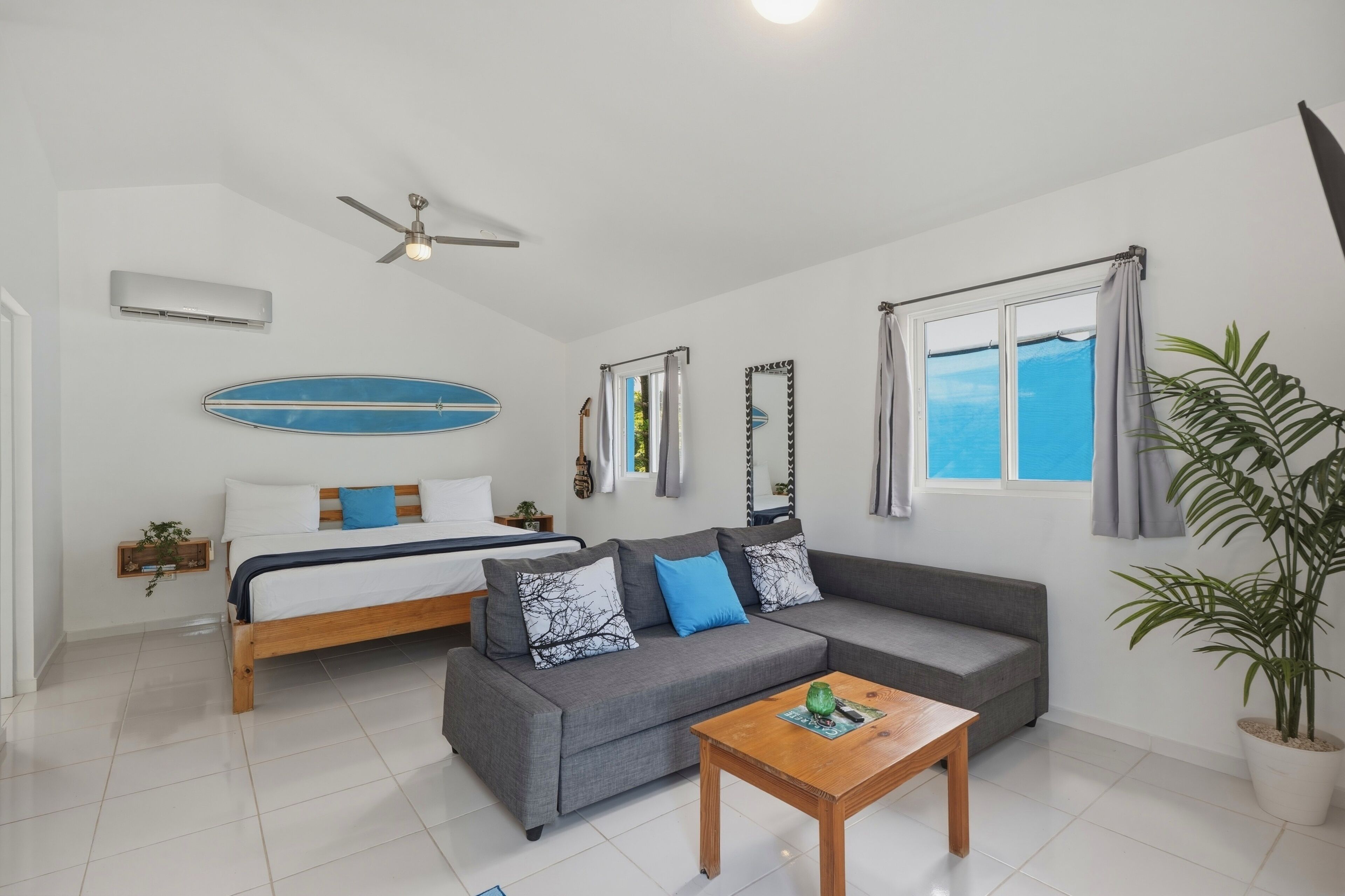 12 bedrooms, in-room safe, iron/ironing board, free WiFi