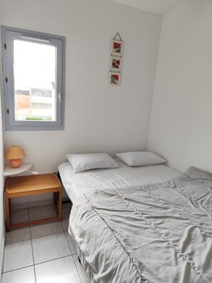 Room - Bright apartment for 6 people, near the sea (Agde)