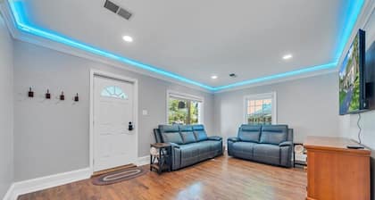 Charming Whole House In The Heart of Daleville