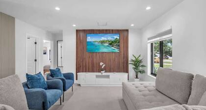Casa Mimosa Family Tropical Oasis with Pool