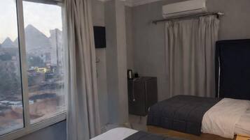 Chambre Deluxe avec lits jumeaux, vue montagne | Coffres-forts dans les chambres