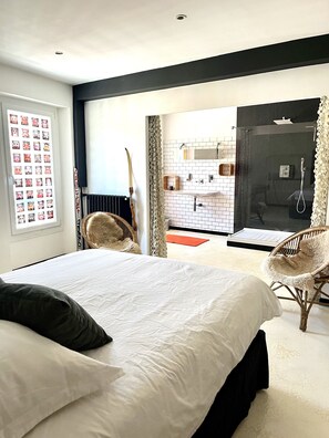 Iron/ironing board, WiFi, bed sheets - La Muyoise, Village House with Private Pool (Le Muy)