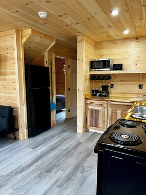 Private kitchen - Cabin 5
Cozy 3-bedroom cabin located on the atv&snowmobile trail. (Sangerville)