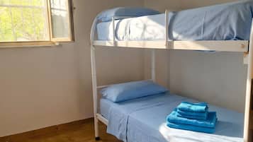 2 bedrooms, bed sheets